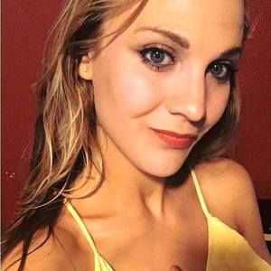 Meet your Posher, Carina